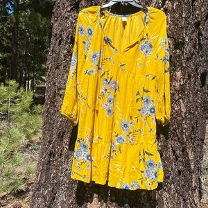 Old Navy Petite Long-sleeve Summer Dress